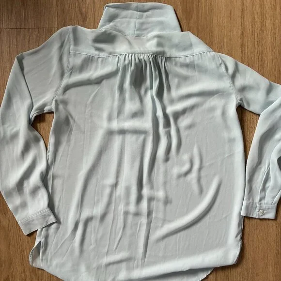 Baby Blue Longsleeve top - Picture 2 of 2